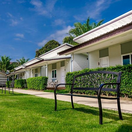 One Chumphon Hotel Ngoại thất bức ảnh