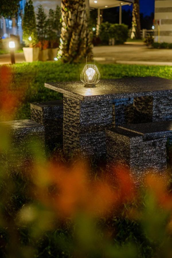 One Chumphon Hotel Ngoại thất bức ảnh